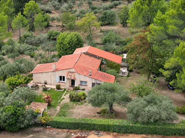 VAR (83) - À VENDRE - FLAYOSC - Coup de coeur pour cette vill