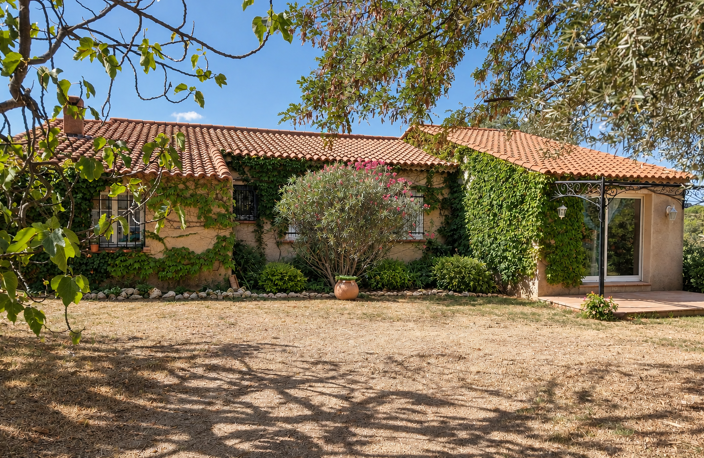 VAR (83) - À VENDRE - FLAYOSC - Coup de coeur pour cette vill — photo 4