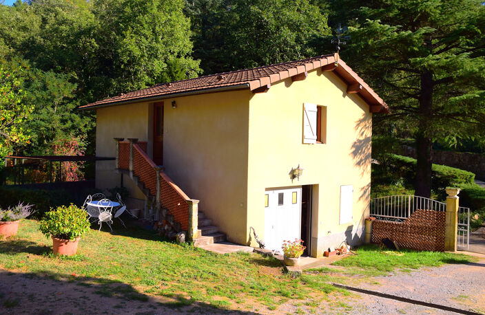 Dépt 07 - A VENDRE à VALS LES BAINS - Propriété avec 2 Maiso — photo 3