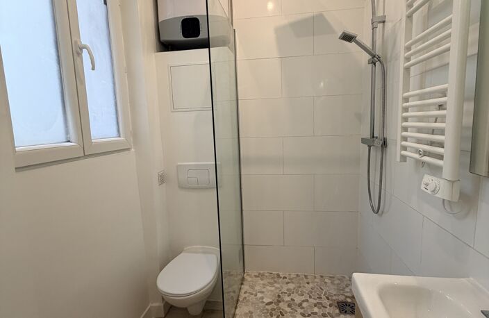 STUDIO ideal invesstisseurs ou pied à terre - rue Benard — photo 2