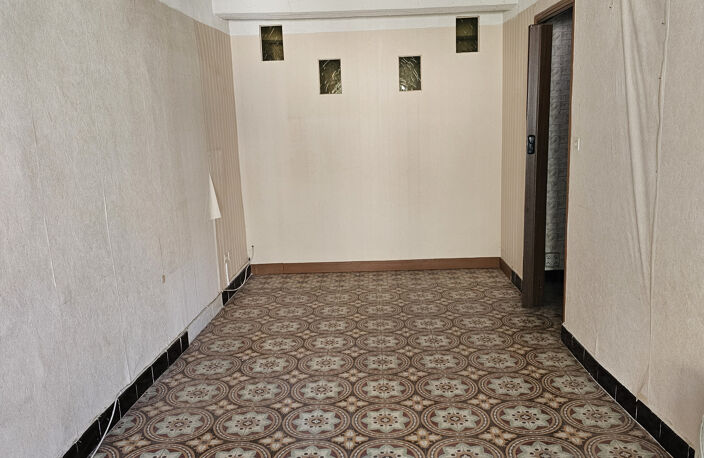 APPARTEMENT T3 64 M2 à rénover — photo 2