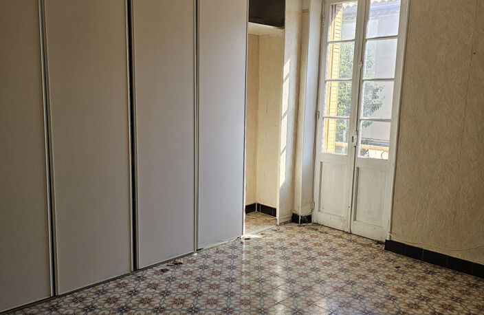 APPARTEMENT T3 64 M2 à rénover — photo 3