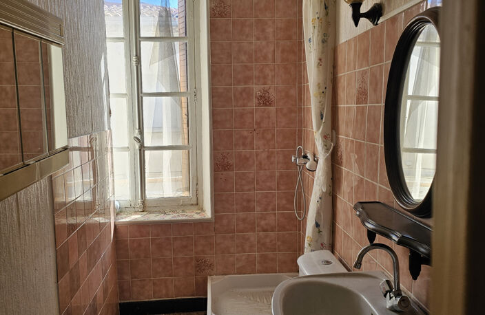 APPARTEMENT T3 64 M2 à rénover — photo 4