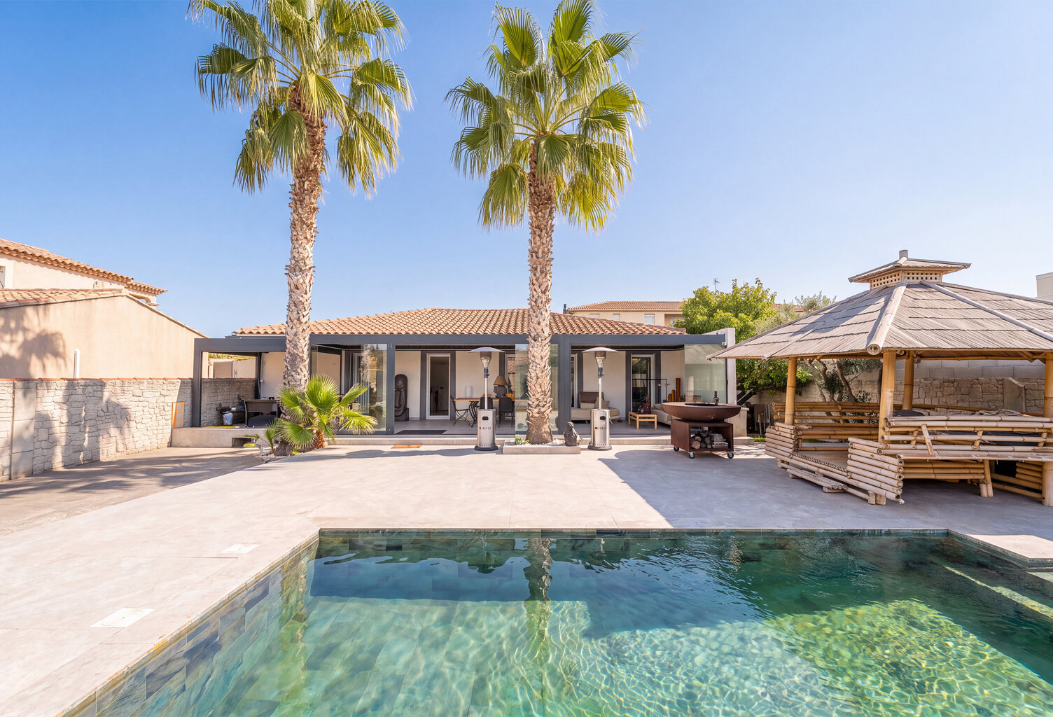 Maison Type 5 de 144m2 sur 500m2 de Jardin avec Piscine - 13 — photo 1
