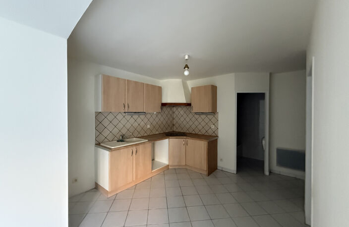 Appartement T3 -Centre ville de Hyères - — photo 4