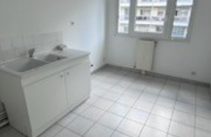 Location appartement 2 pièces 50 m² à Villeurbanne (69100) — photo 2