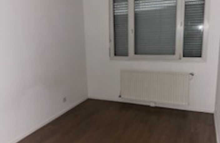 Location appartement 2 pièces 50 m² à Villeurbanne (69100) — photo 3