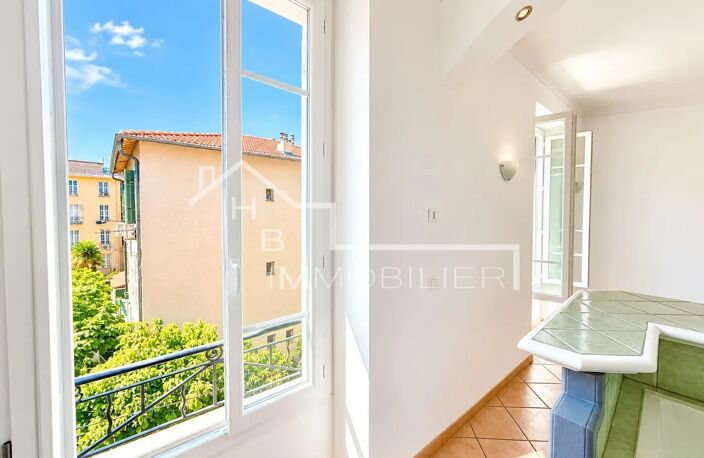 Vente appartement 3 pièces 47 m² Nice (06000) — photo 2