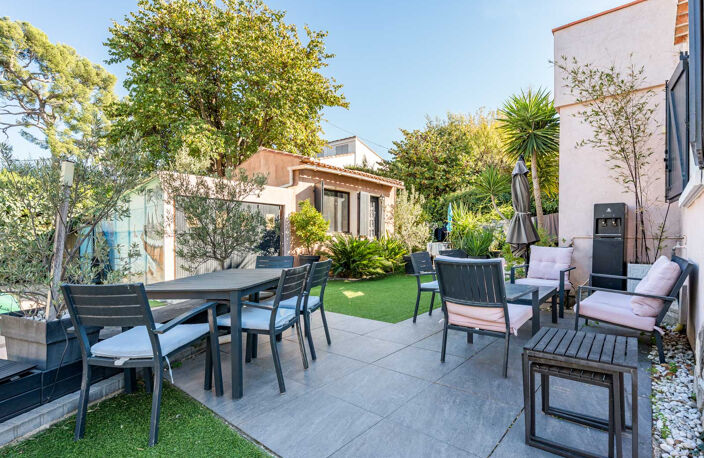 Aubagne : maison familiale avec piscine et studio indépendan — photo 3