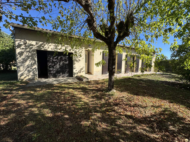 Plain pied à RENOVER, 96 m2 hab, terrain 1027 m2 — photo du bien