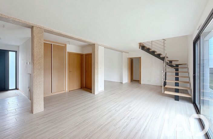 Vente Maison/villa 5 pièces — photo 4