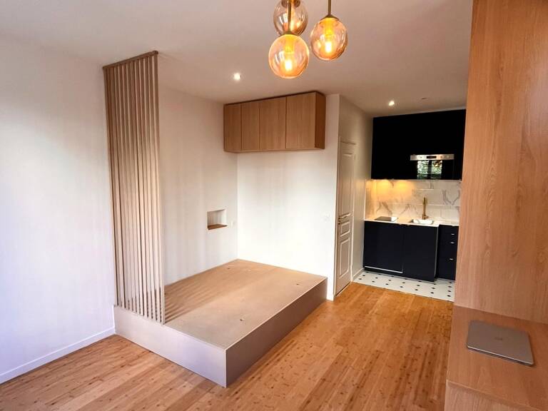 Studio rénové - Faubourg de l'Arche — photo 1