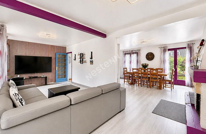 Ensemble immobilier avec maison principale et dépendance habitable — photo 3