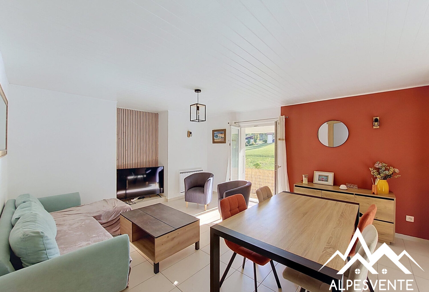 A LOUER APPARTEMENT T3 A REYVROZ — photo 1