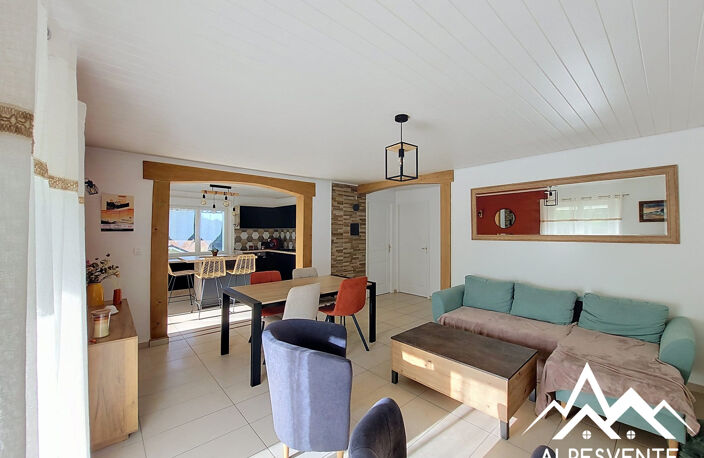 A LOUER APPARTEMENT T3 A REYVROZ — photo 2