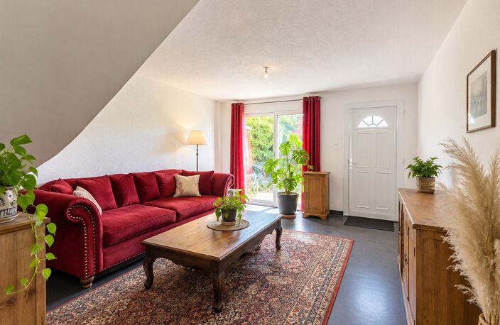 Maison de 120 m², 3 chambres, bureau et jardin à Mirabel-et-Bl — photo 2