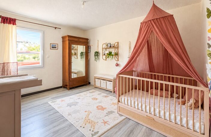 Maison de 120 m², 3 chambres, bureau et jardin à Mirabel-et-Bl — photo 5