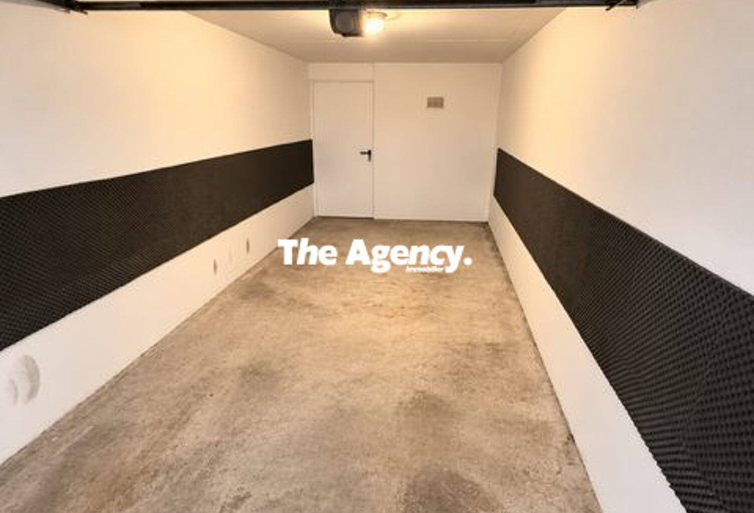 GARAGE SIMPLE + CAVE - CHÂTEAU BORELY — photo 1