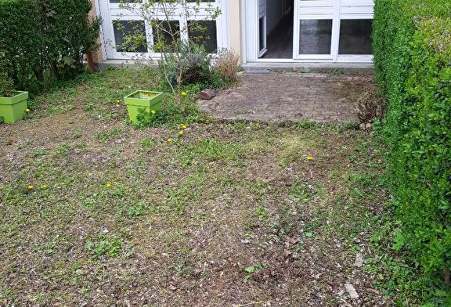 Appartement Evreux 1 pièce 49.25 m² avec JARDINET et PARKING — photo 1