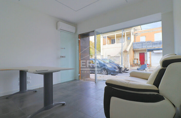 À LOUER Local commercial 85 m² + jardin 40 m² + 3 parkings ? Marseille 13011 — photo 4