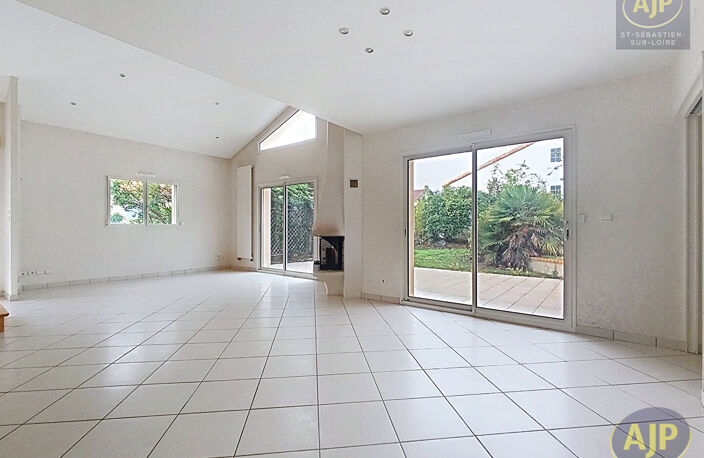 Maison La Garillère, 3/4 chambres. 132 m² — photo 2