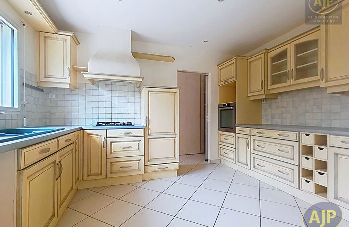 Maison La Garillère, 3/4 chambres. 132 m² — photo 4