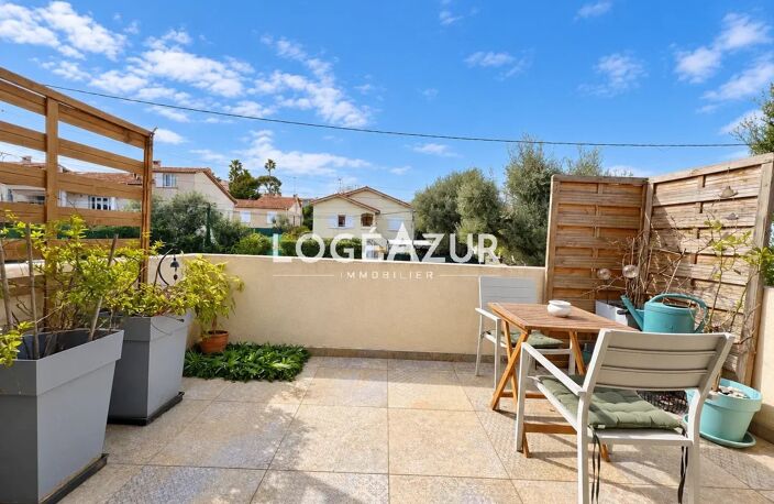 VENTE APPARTEMENT 2 CHAMBRES EN DUPLEX ANTIBES - PARKING — photo 3