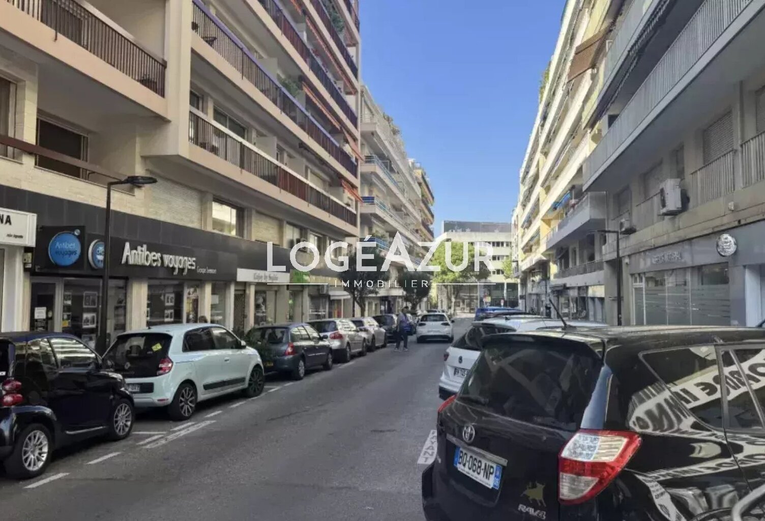 LOCATION LOCAL COMMERCIAL ANTIBES CENTRE VILLE — photo 1