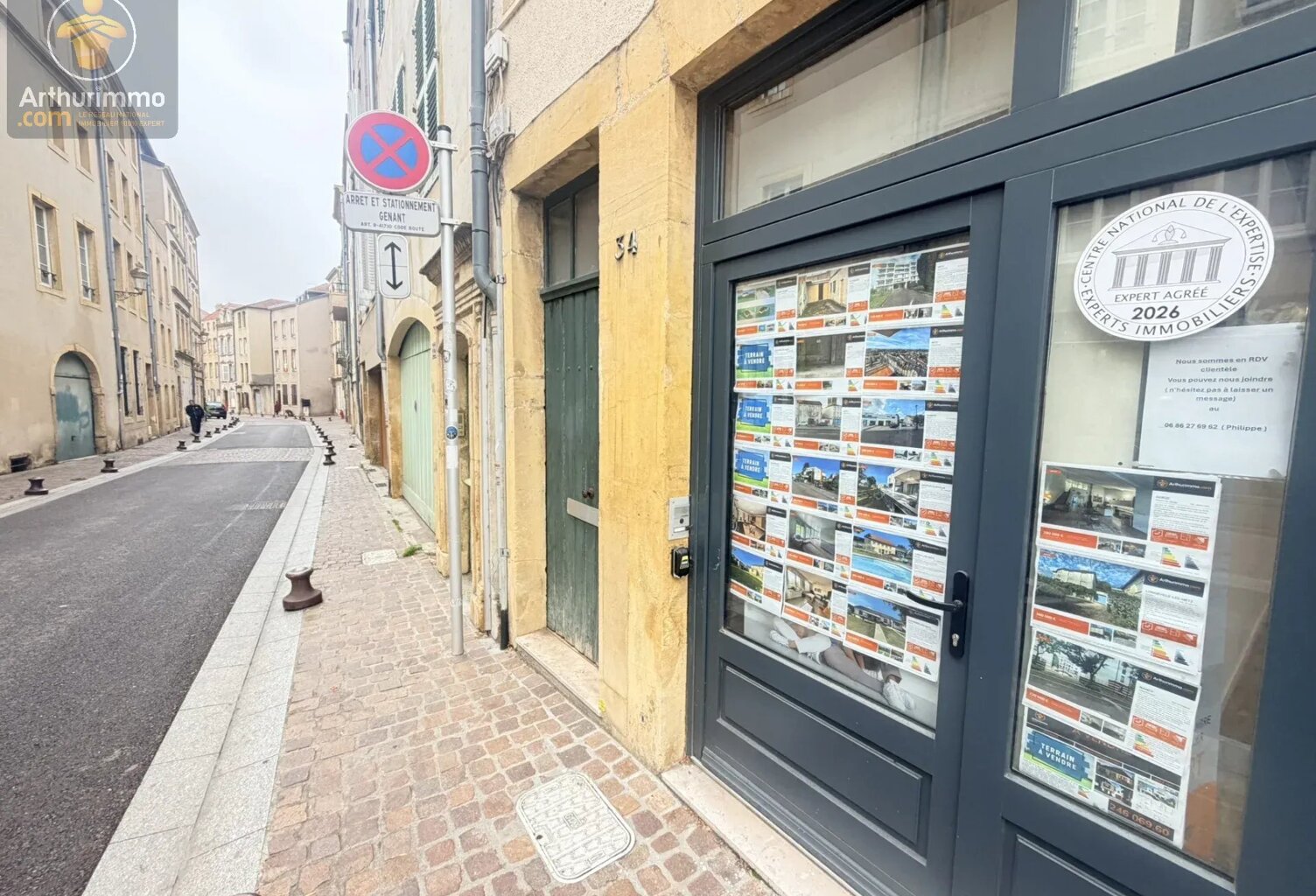 Rare Metz centre ville local stockage carrelé ventilé une cave entrée sur rue — photo 1