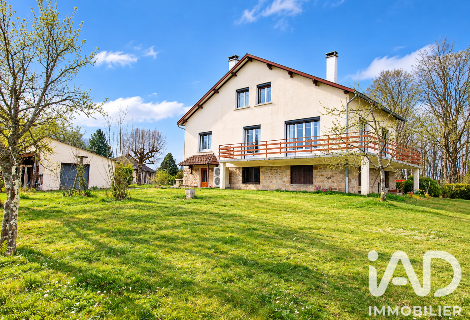 Vente Maison/villa 8 pièces — photo 1