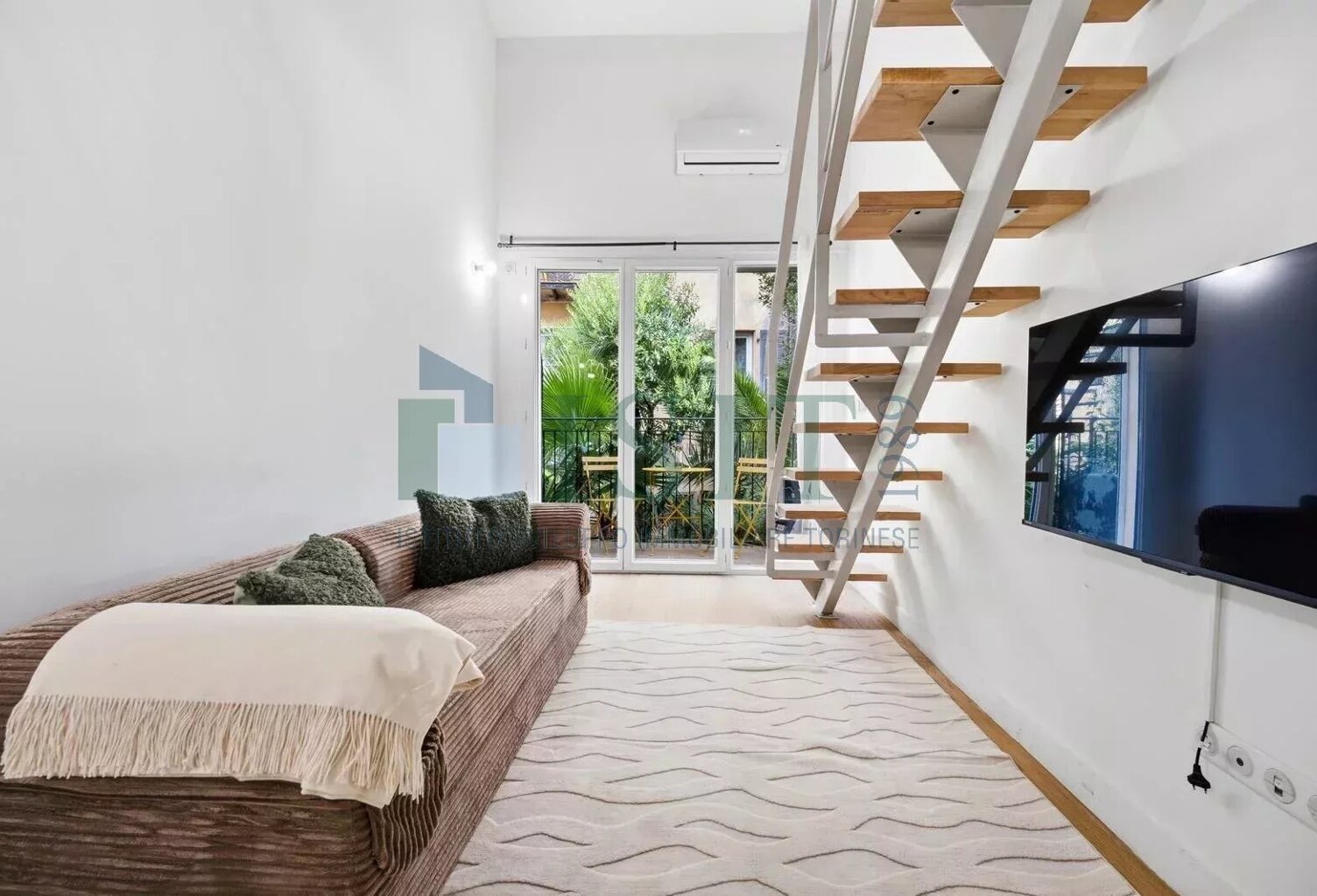 Nice Bas Magnan - 2P Duplex rénové- 30m² — photo 1