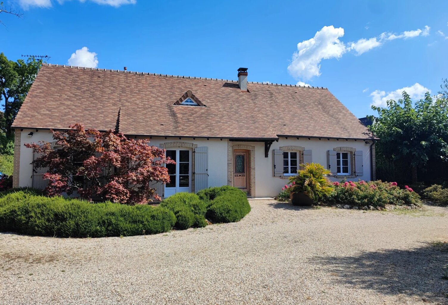 Vierzon Nord : Villa T.5 - 4 Chambres & Piscine — photo 1