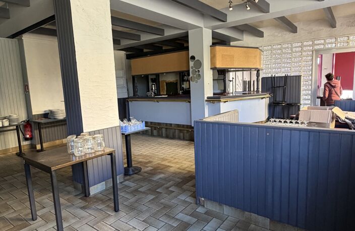 Vente Boutique/Local commercial 140 m&sup2; — photo 3