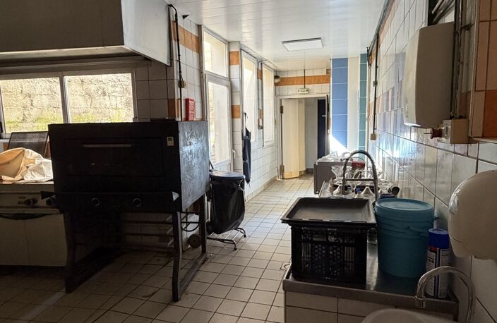 Vente Boutique/Local commercial 140 m&sup2; — photo 4