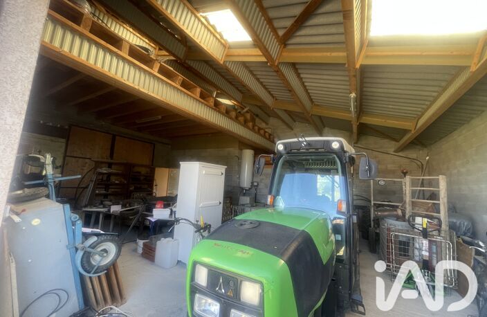 Vente Garage 227 m&sup2; — photo 3