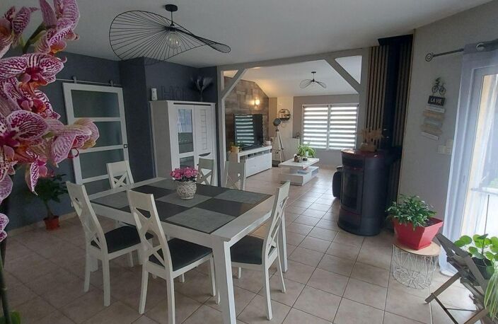 Vente Maison/villa 5 pièces — photo 2