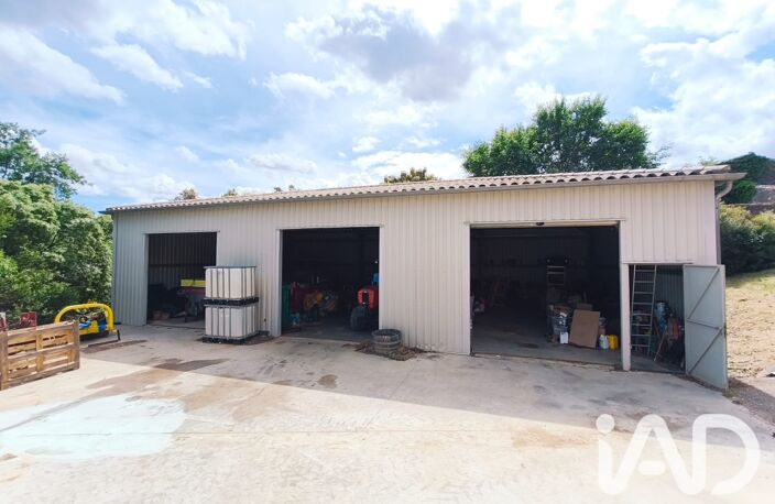 Vente Garage 696 m&sup2; — photo 2