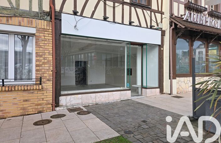 Vente Boutique/Local commercial 150 m&sup2; — photo 2