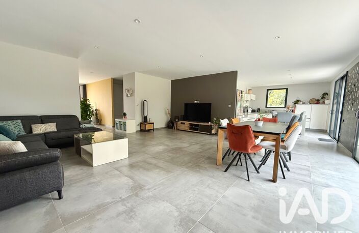 Vente Maison/villa 6 pièces — photo 3