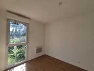 APPARTEMENT T3 + TERRASSE + JARDIN + PARKING - IZON — photo 4