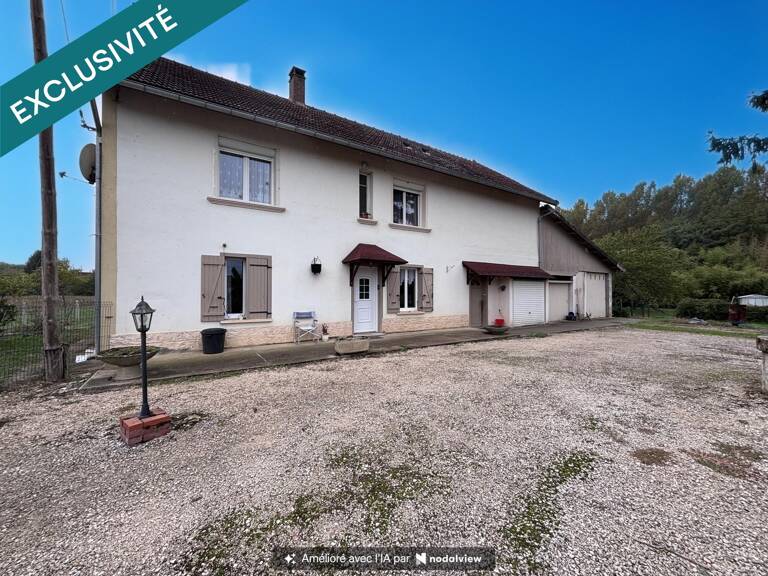 Maison familiale sur grand terrain proche centre village — photo 1