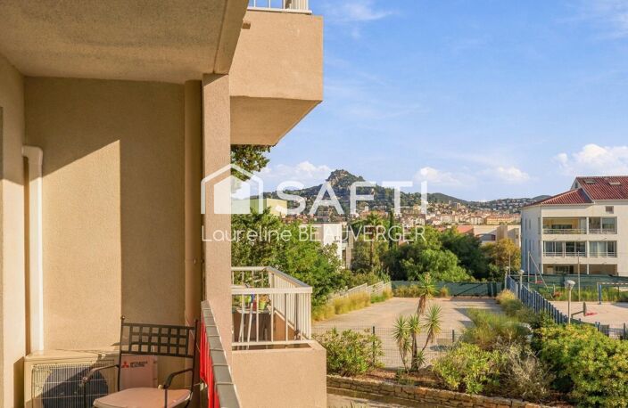 T2 rénové et lumineux avec terrasse de 11 m² plein Est, parking, cave et tennis — photo 2