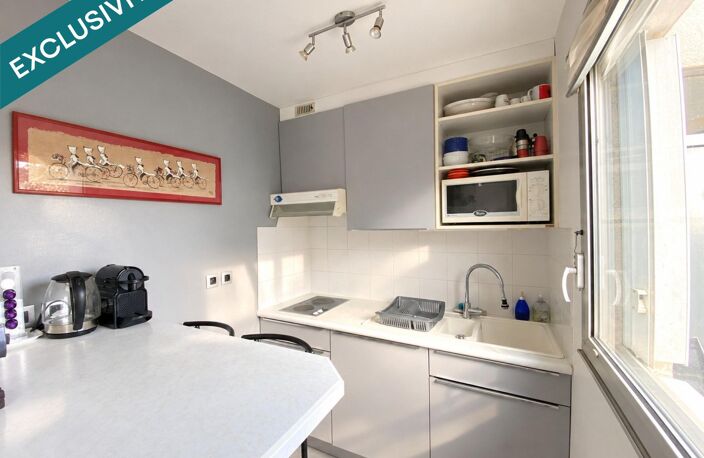 LA ROCHELLE  A 50 MÈTRES DE LA MER  TRÈS BEAU STUDIO AVEC TERRASSE SANS AUCUN VIS A VIS ! — photo 3