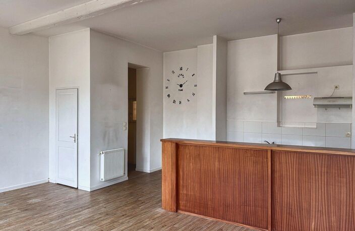 T3 de caractère - Beaux volumes, cachet de l'ancien et fort  potentiel — photo 4