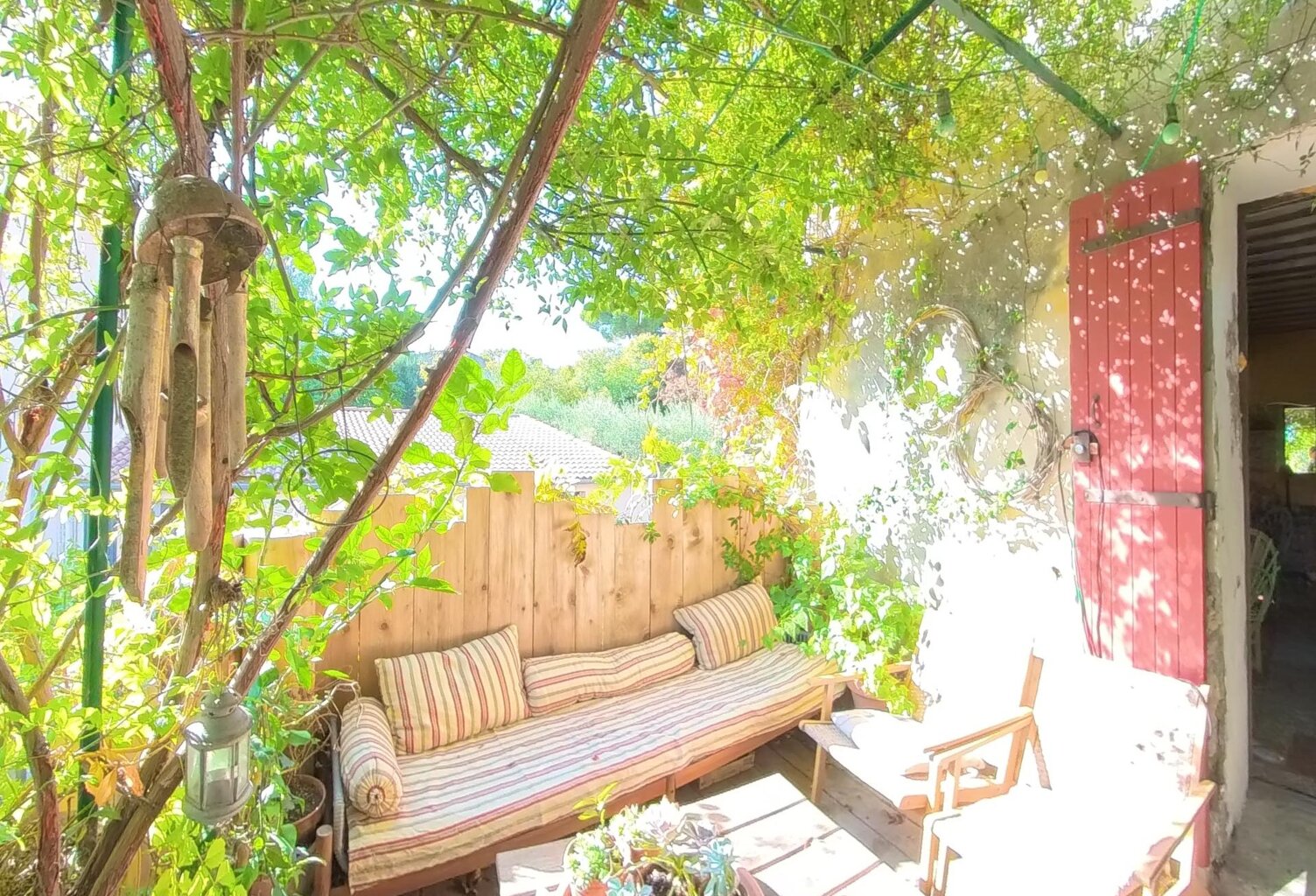 Gadagne, maison de village pleine de charme — photo 1