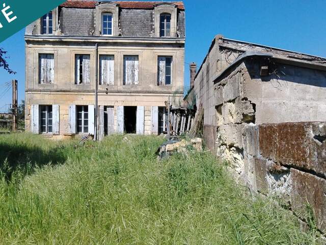 Authentique Girondine à rénover avec places de parking et terrain de 400M2 — photo du bien