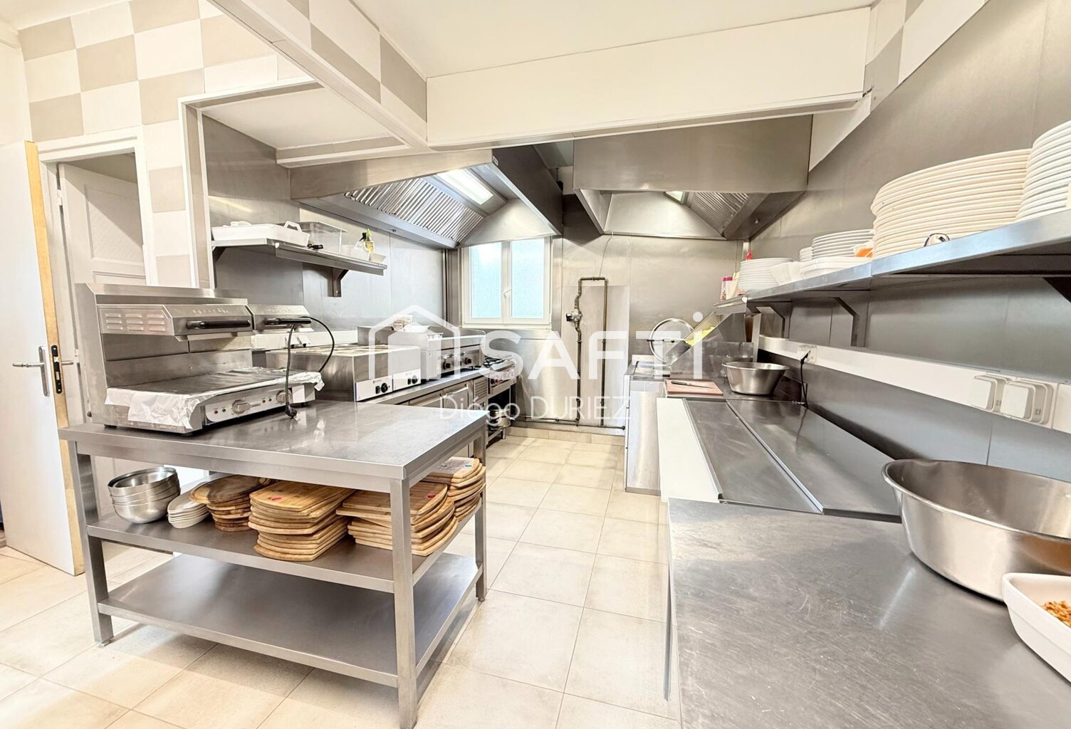 Restaurant de 300 m² avec logement — photo 1