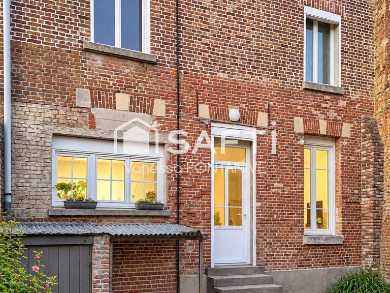 Maison de caractère en centre ville avec le charme et la tranquillité de la campagne — photo 1