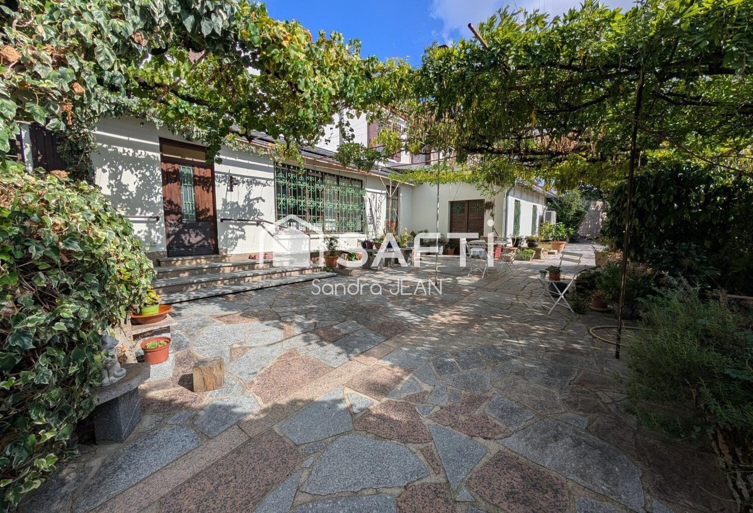 Demeure de charme du XVIII? siècle  286 m² — photo 1