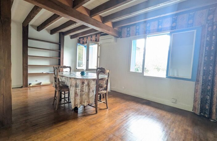 Fort potentiel de rénovation pour cette maison T4 avec terrasse, jardin et garage — photo 2